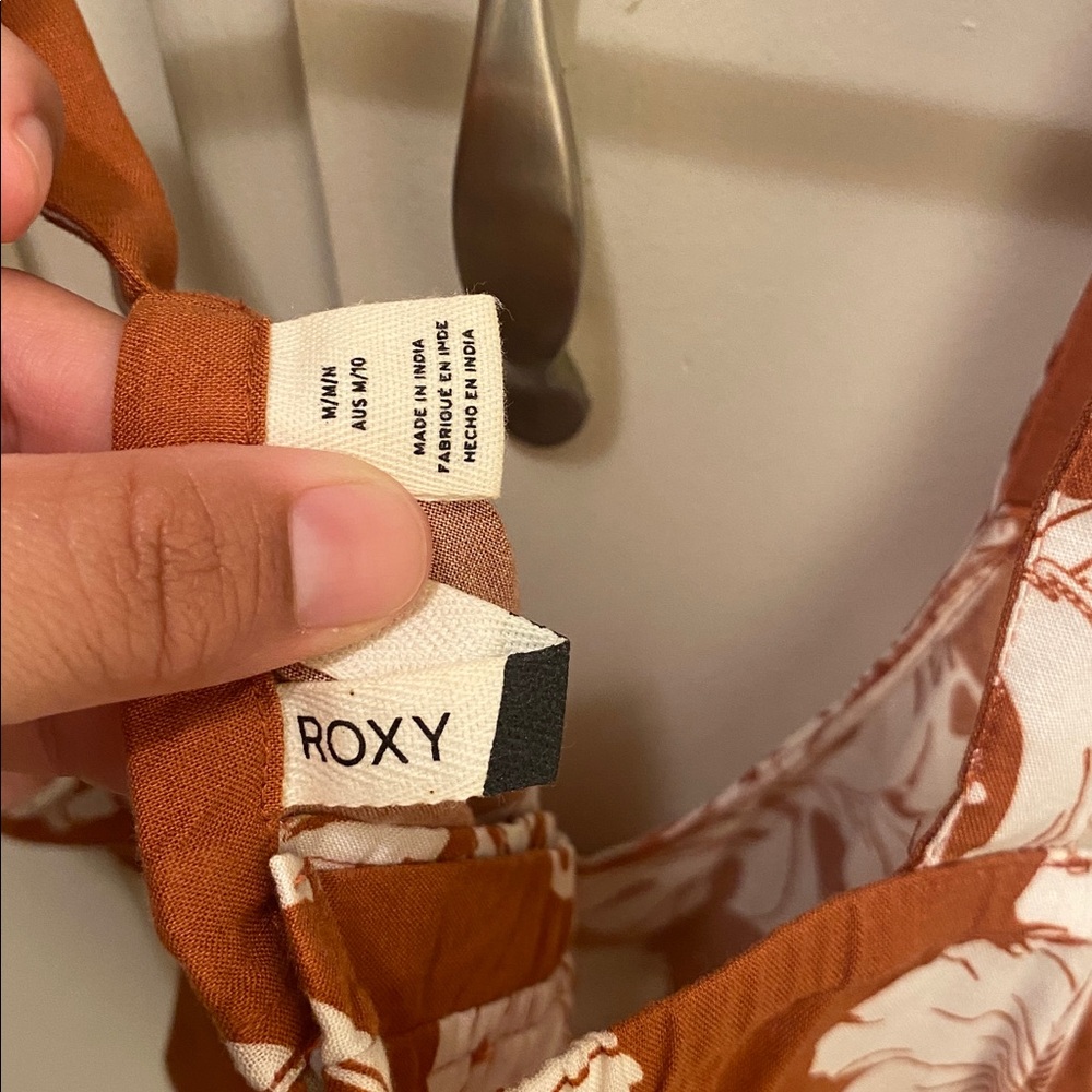 Roxy Top - Picture 5 of 7